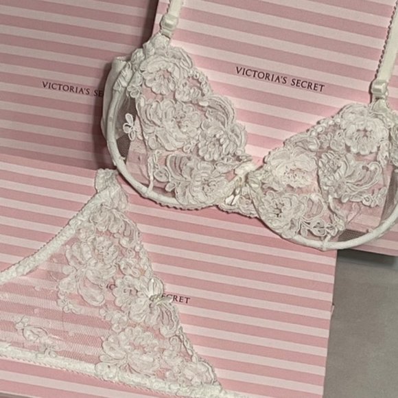 Vintage VICTORIA'S SECRET White Lace And Satin Bridal Lingerie Set. NWOT - Picture 4 of 15